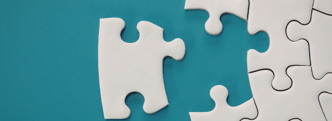 Ein Puzzelstein ist heraussen